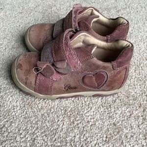 K Pink Geox Walker Shoes size 7